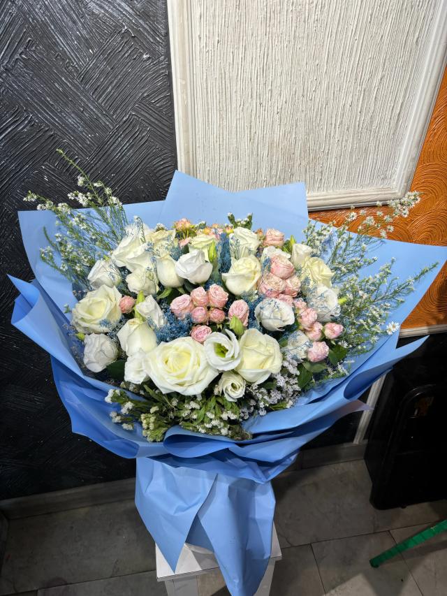 A gorgeous bunch | ծաղիկներ, ծաղկեպսակներ, բույսեր - առաքում Երևան