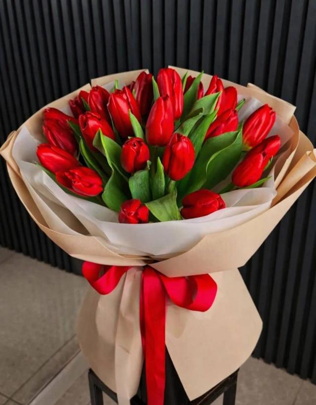 Fiery red tulips | ծաղիկներ, ծաղկեպսակներ, բույսեր - առաքում Երևան