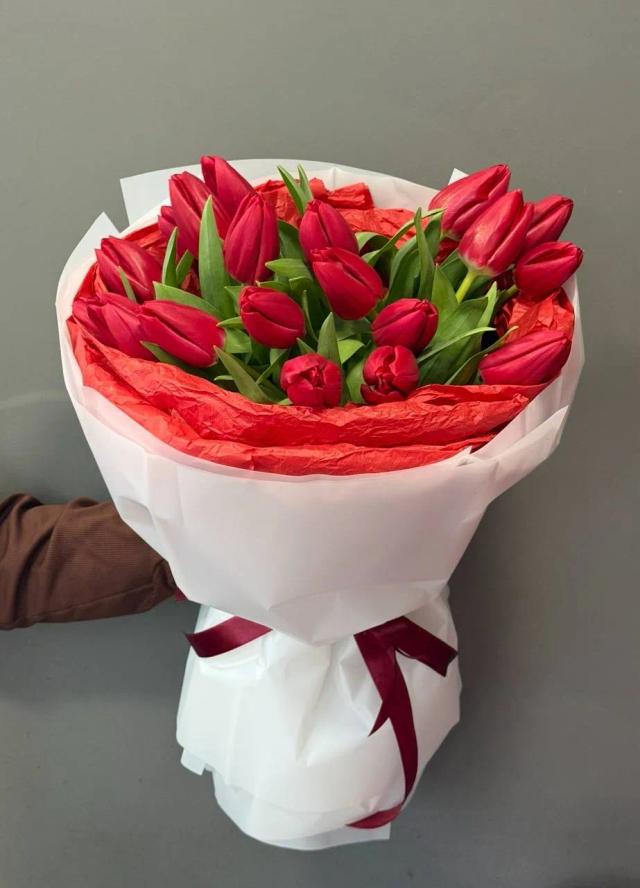 Bunch of tulips | ծաղիկներ, ծաղկեպսակներ, բույսեր - առաքում Երևան