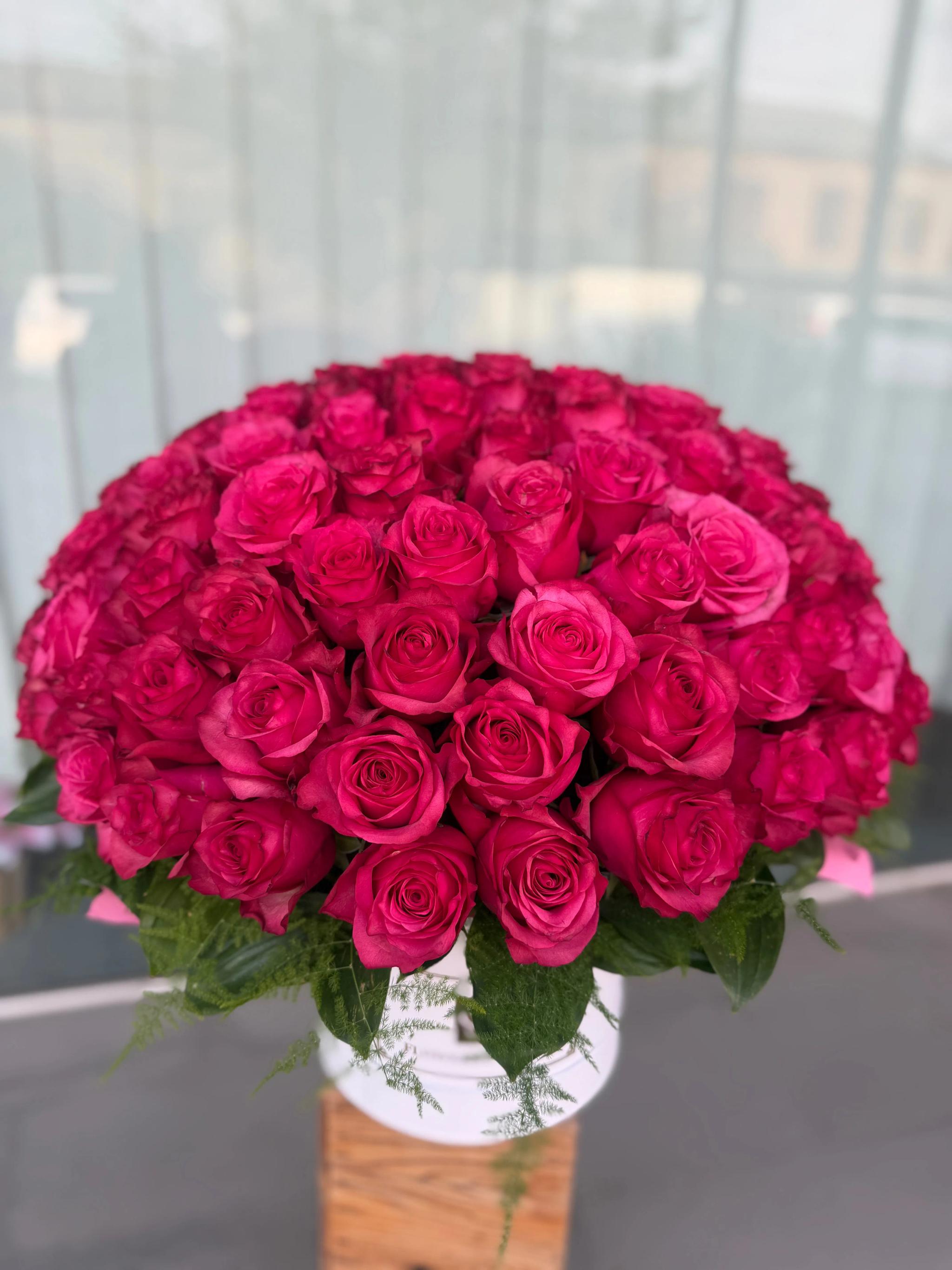 Roses in a box | ծաղիկներ, ծաղկեպսակներ, բույսեր Երևան