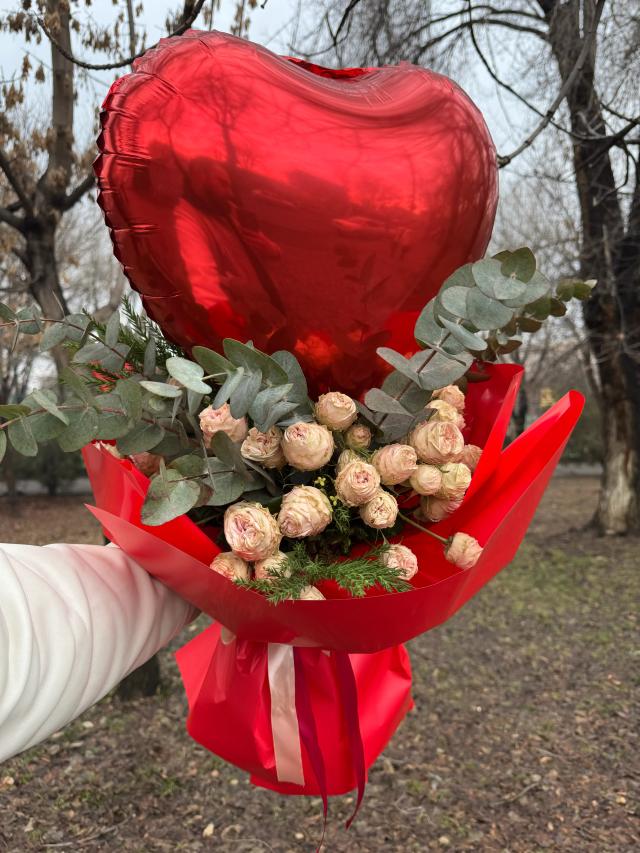 Букет пионовидных роз. | ծաղիկներ, ծաղկեպսակներ, բույսեր - առաքում Երևան