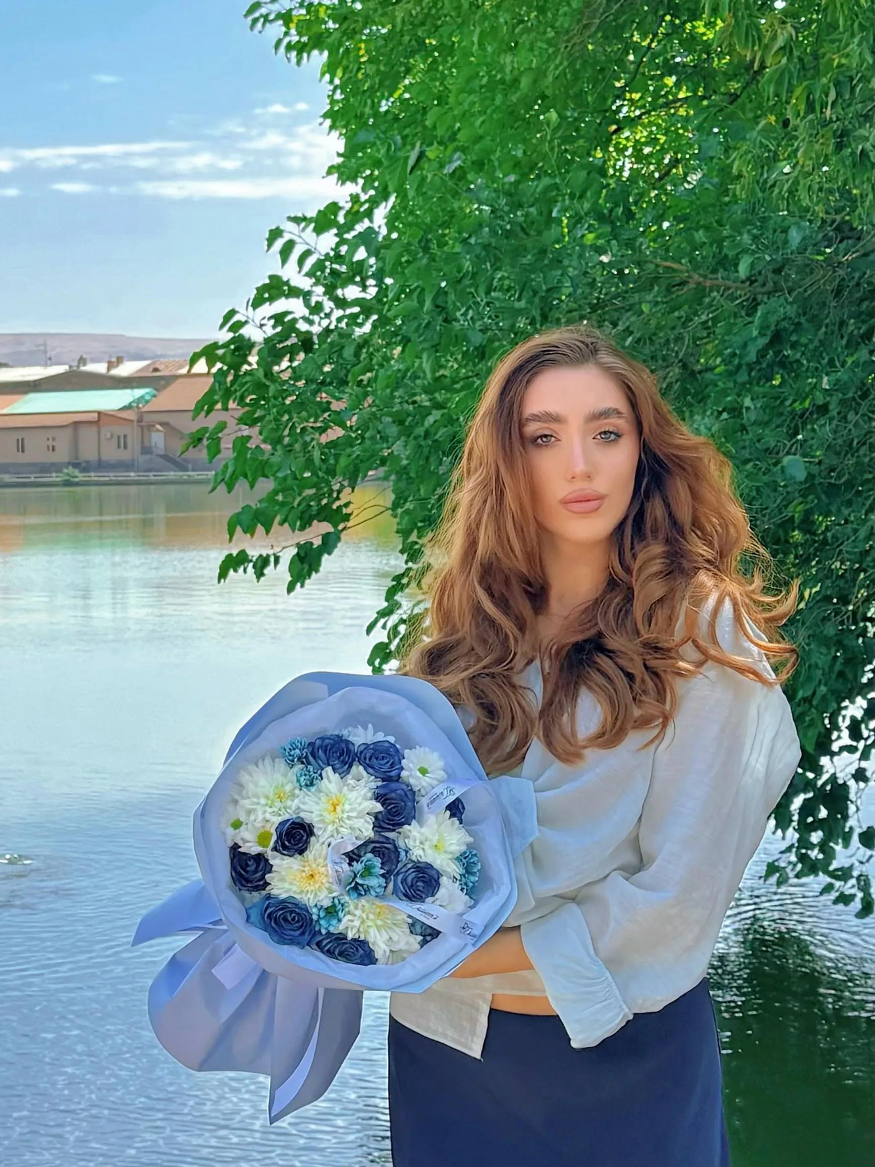 Голубая связка | ծաղիկներ, ծաղկեպսակներ, բույսեր - առաքում Երևան