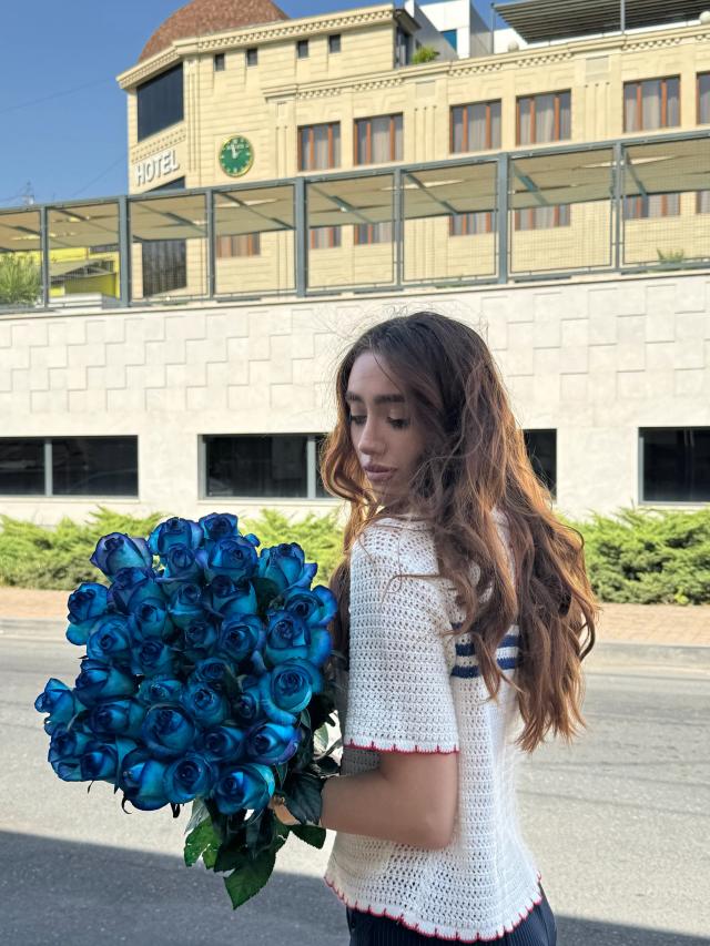 A bunch of blue roses | ծաղիկներ, ծաղկեպսակներ, բույսեր - առաքում Երևան