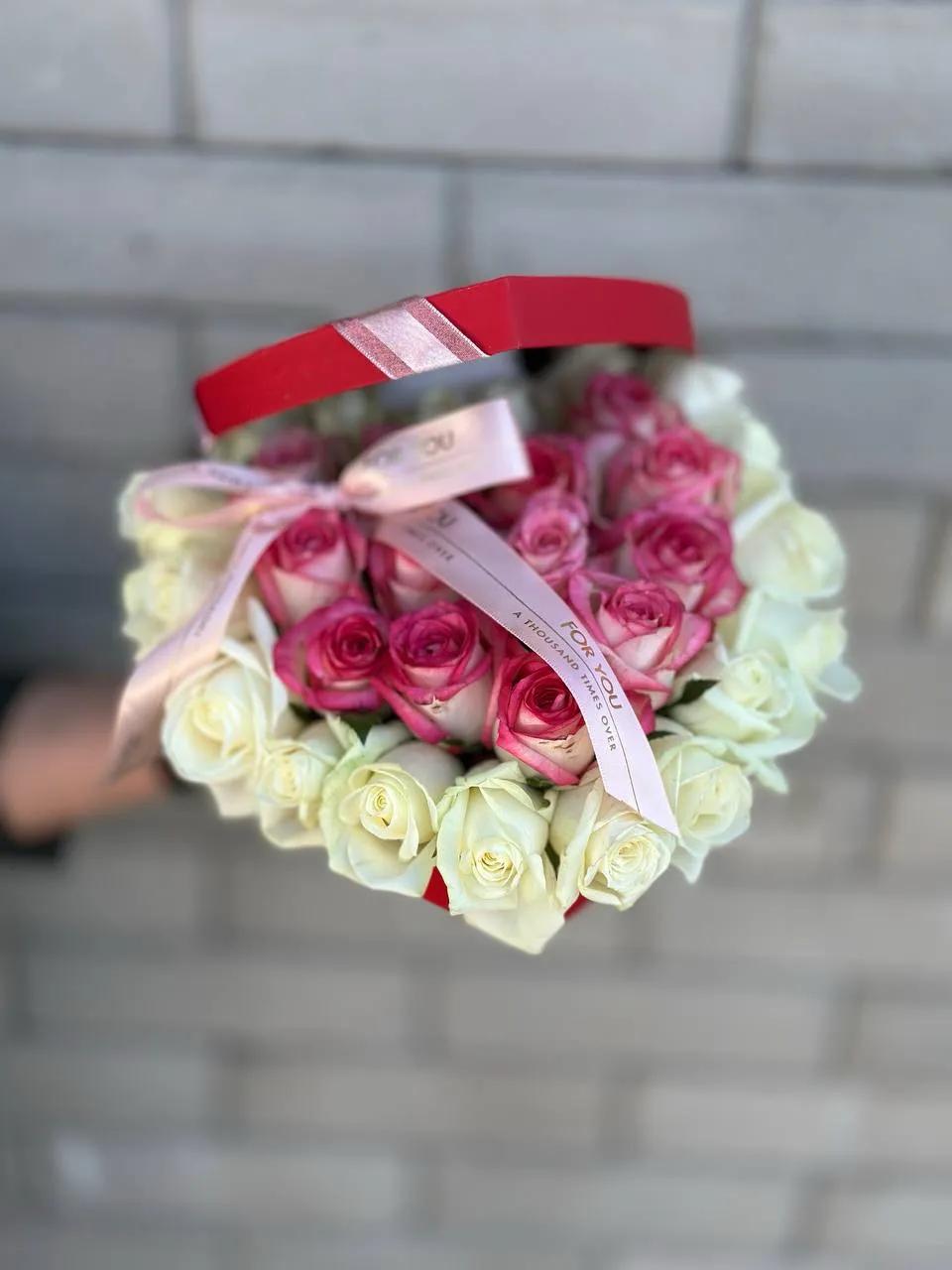 "Love" box | ծաղիկներ, ծաղկեպսակներ, բույսեր Երևան