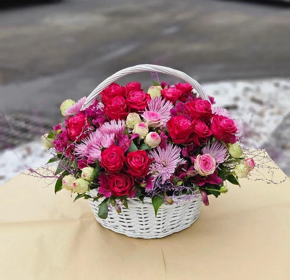 Flower basket | ծաղիկներ, ծաղկեպսակներ, բույսեր Երևան