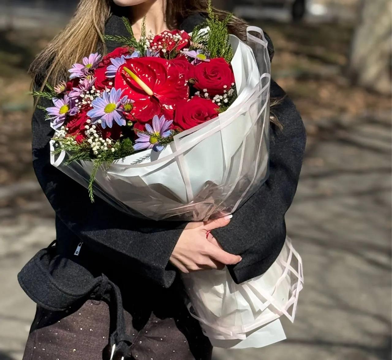 Red bunch | ծաղիկներ, ծաղկեպսակներ, բույսեր Երևան