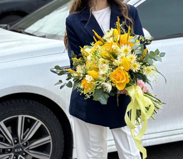 Yellow elegant bouquet | ծաղիկներ, ծաղկեպսակներ, բույսեր - առաքում Երևան