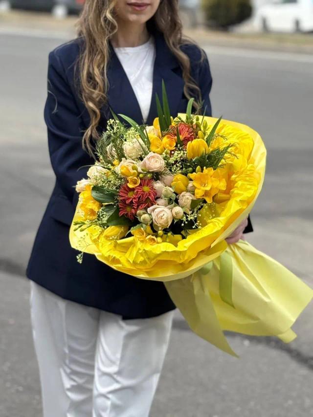 Yellow elegant bouquet | ծաղիկներ, ծաղկեպսակներ, բույսեր - առաքում Երևան